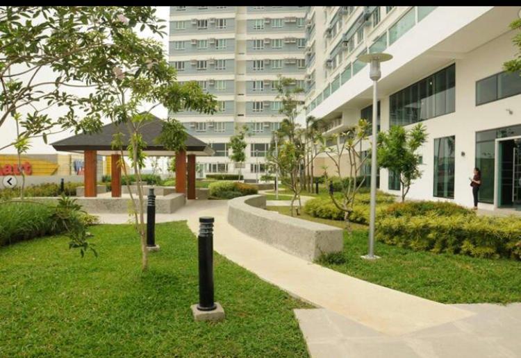 Beacon Makati Condo Free Pool Access Free Wifi 100Mbps & Free Netflix Manila Eksteriør billede